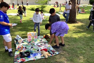 Erfolgreicher Kinderflohmarkt des Schülerparlaments, Bild 14